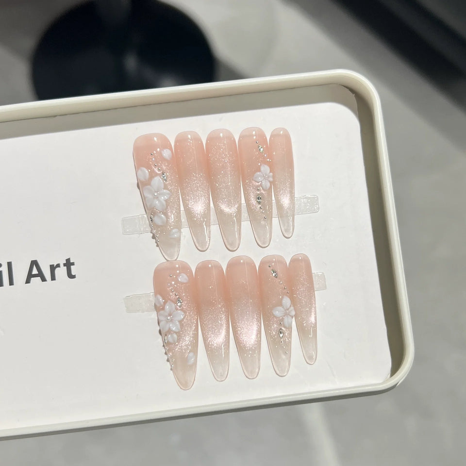 10Pcs Cat Eye Press on Nails French False Nails Wearable Handmade Nail Fake with Diamond Artificial Nail Elegant Full Cover Nail