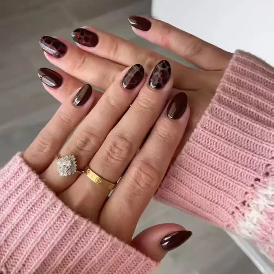 24Pcs Brown French Polka Dot Design Fake Nails Short Round Head False Nails Press on Detachable Artificial Full Cover Nails Tips