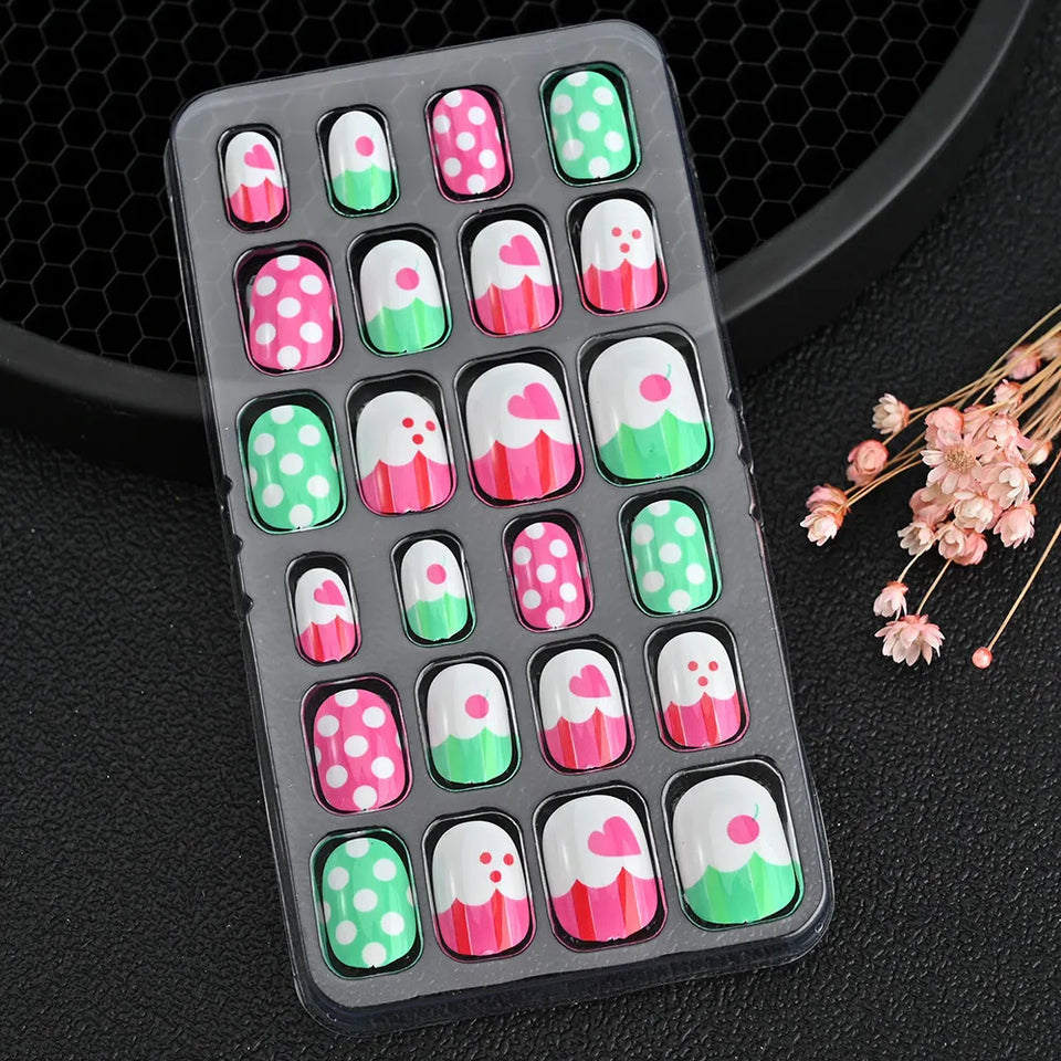 24 Pcs/box Children Cartoon Nail Tips Colorful Artificial Fake Nails for Cute Kids Girls Full Cover Short False Nail Art Kits*