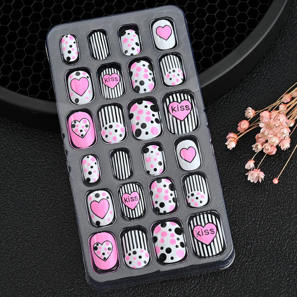 24 Pcs/box Children Cartoon Nail Tips Colorful Artificial Fake Nails for Cute Kids Girls Full Cover Short False Nail Art Kits*