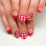 24Pcs Short Square Head Press on Fake Nails Black Polka Dot Design False Nails Simple Wearable Artificial Full Cover Nails Tips